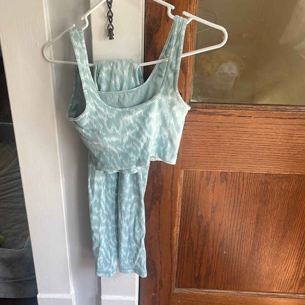 Aerie offline workout set, leggings and crop top
